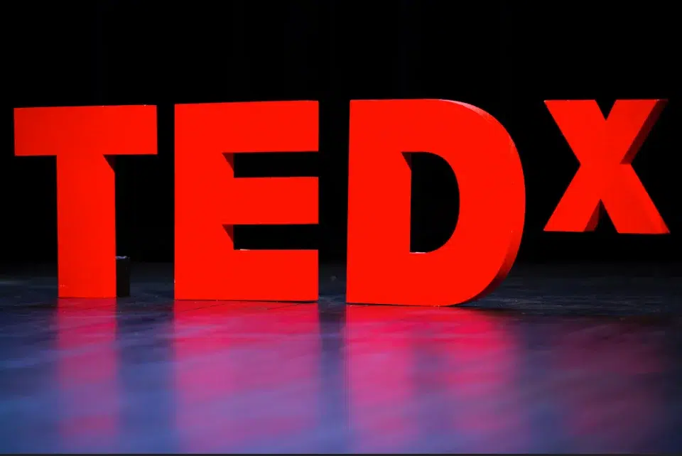 Kwetsbaar opstellen in Tedx